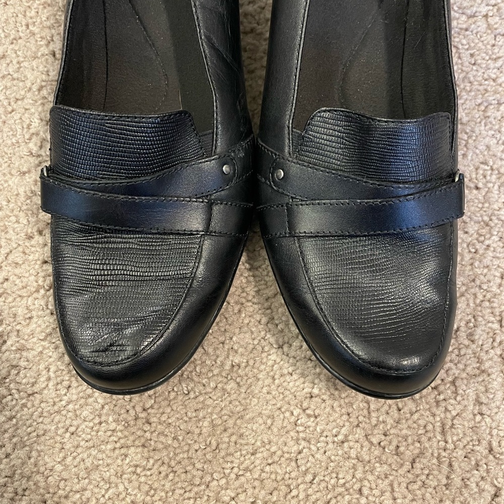 Clarks Bendables Loafers - Picture 2 of 8